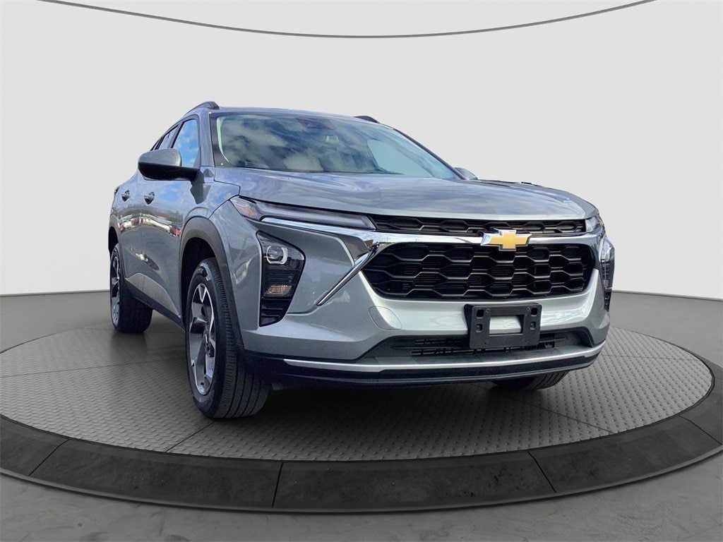 2024 Chevrolet Trax LT's photo