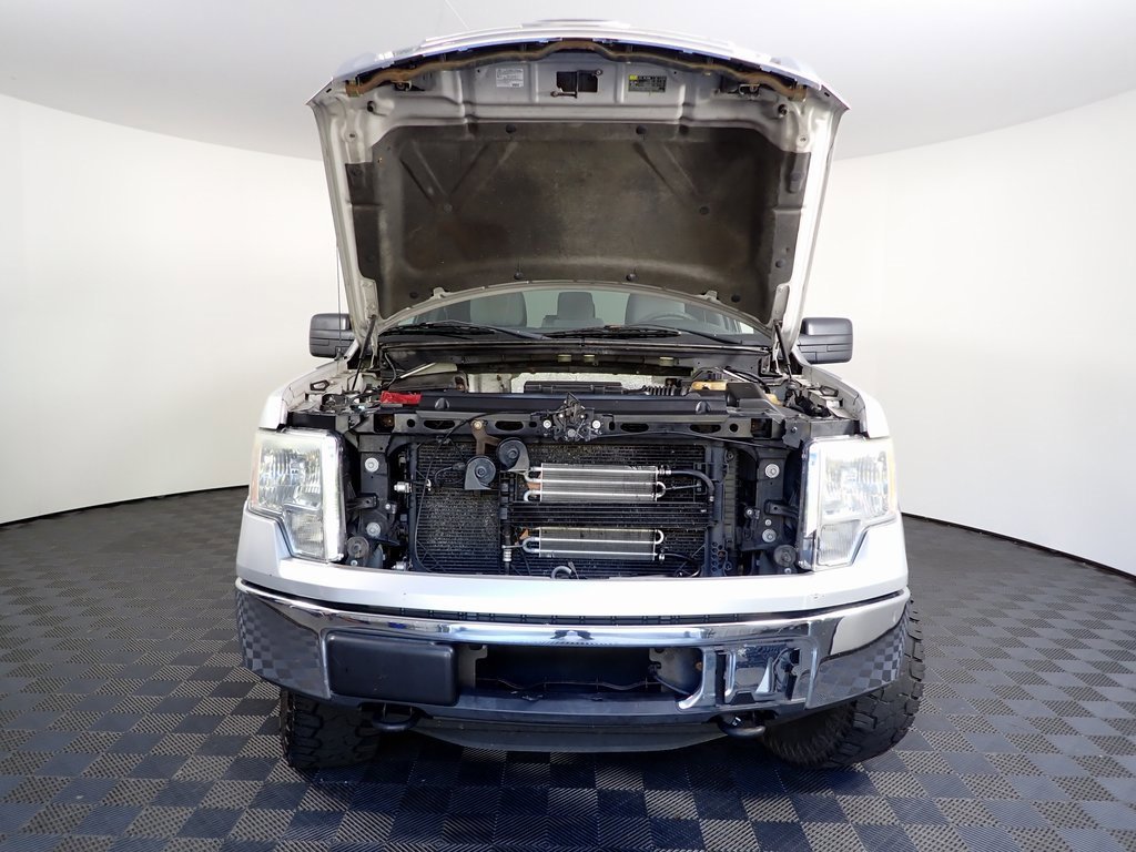 2012 Ford F-150 XLT photo 2
