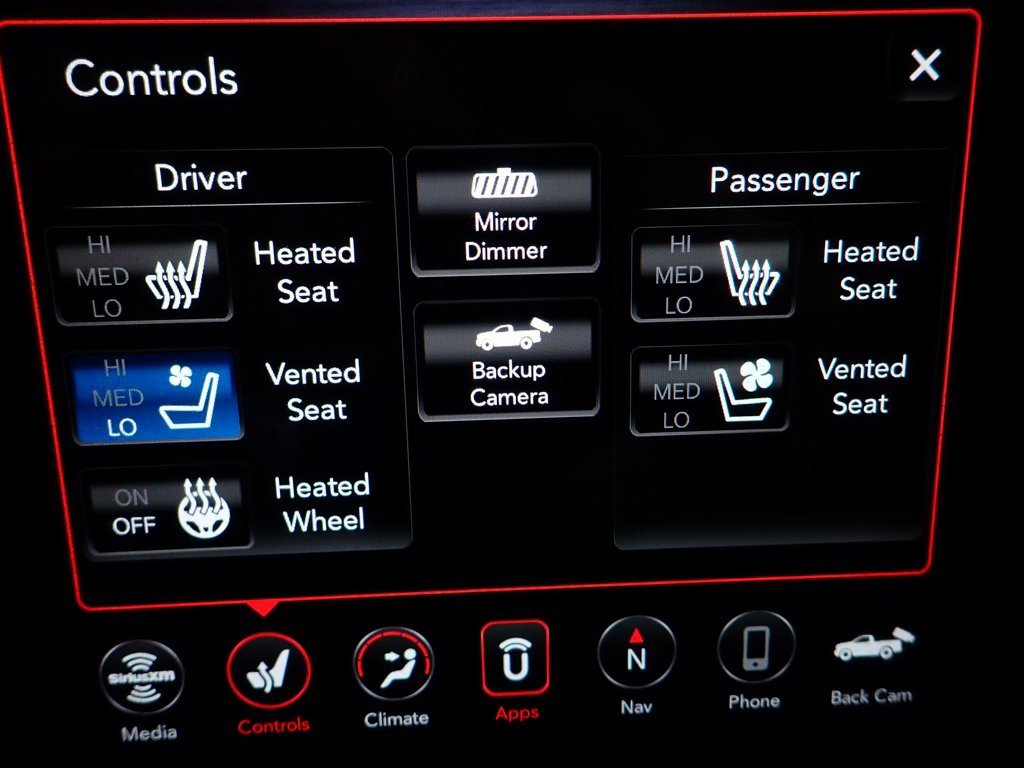 2020 Ram 1500 Laramie photo 3