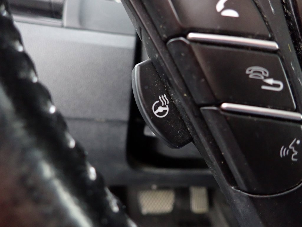 2016 Honda Pilot Elite photo 3
