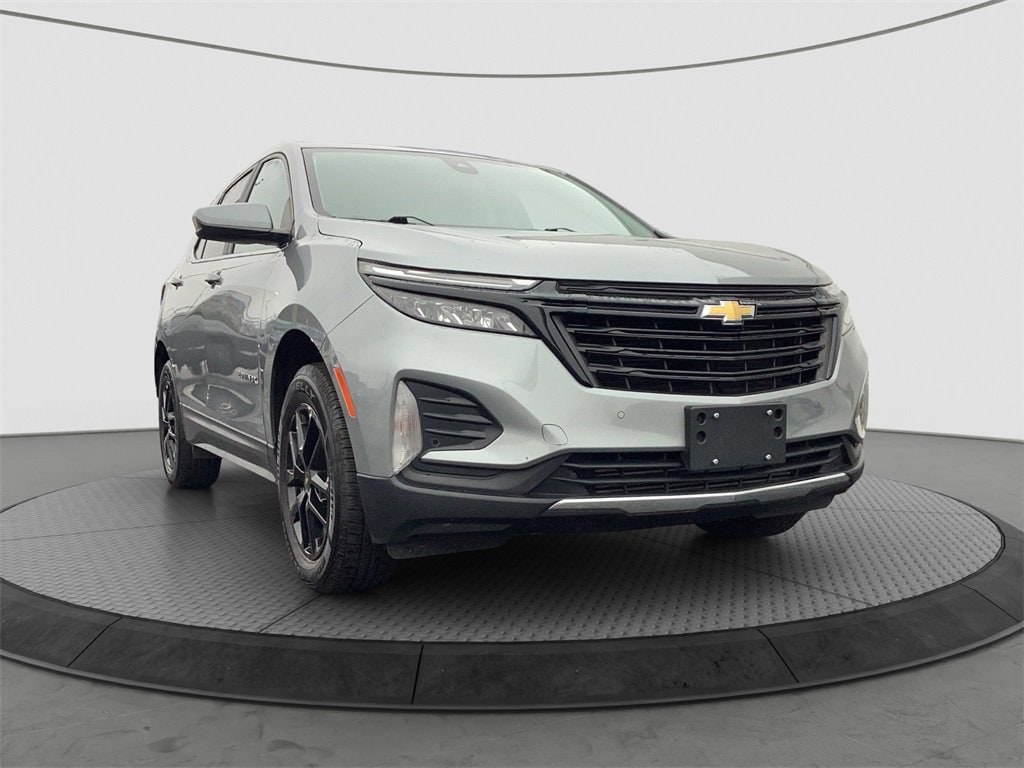 2023 Chevrolet Equinox LT's photo