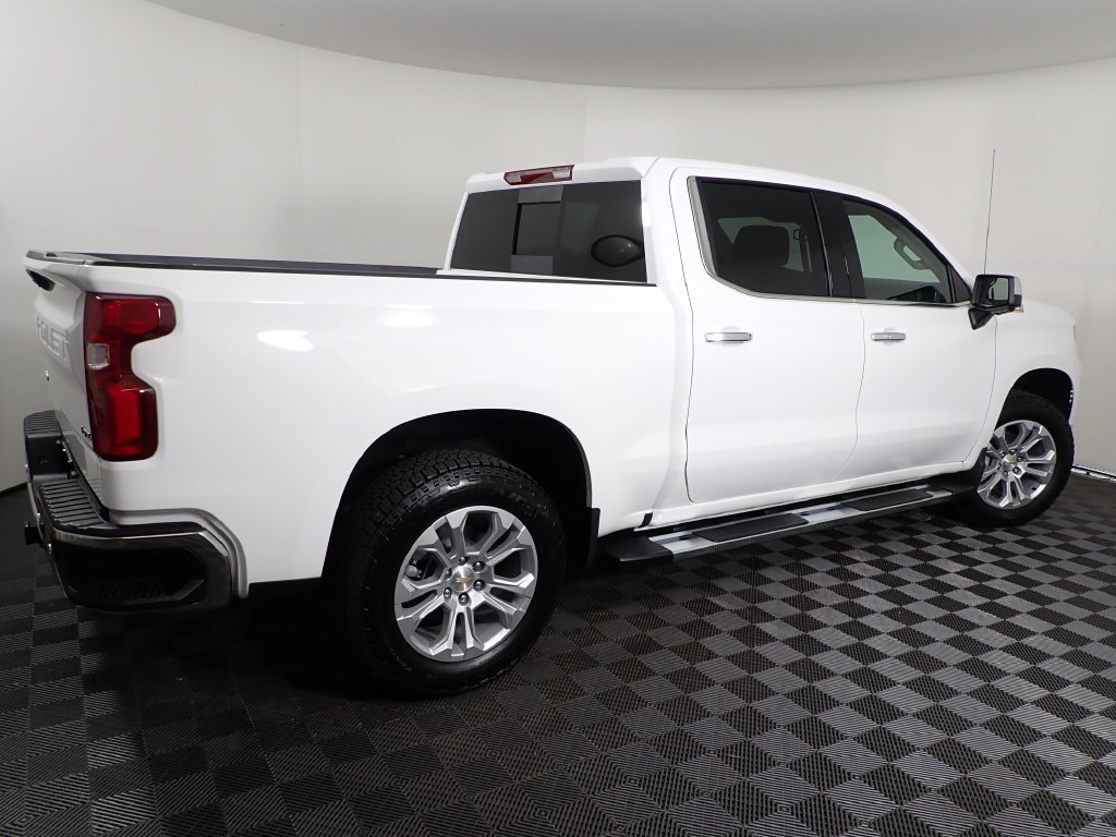2026 Chevrolet Silverado 1500 LTZ - Photo 17