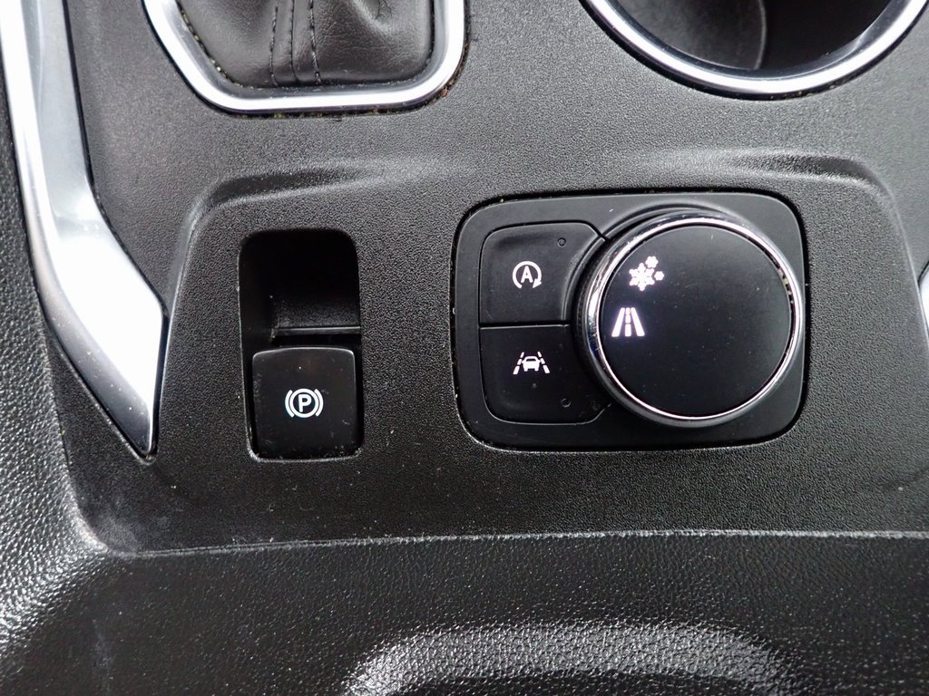 2022 Chevrolet Traverse Cloth photo 3