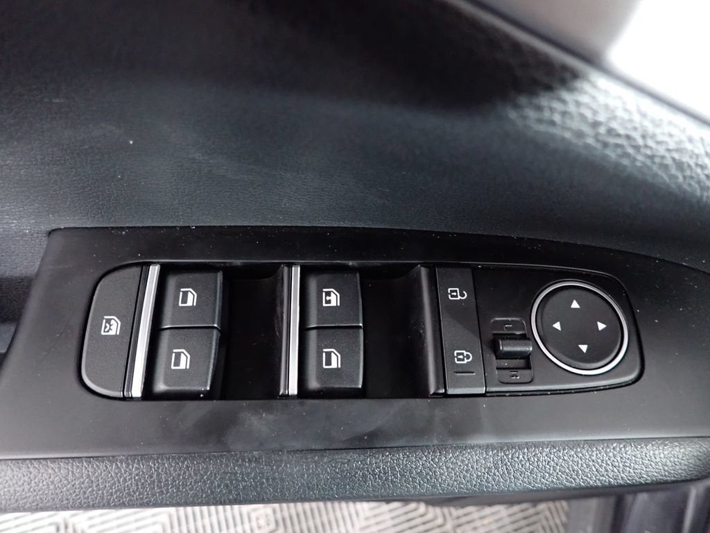 2025 Kia Soul LX - Photo 18