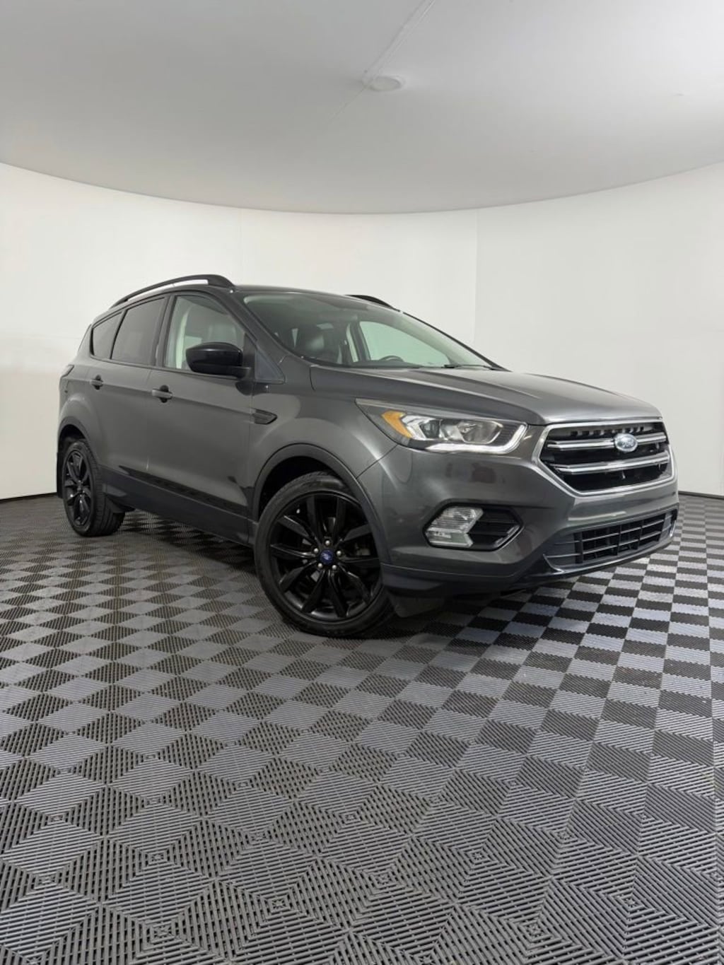 Used 2018 Ford Escape SE SUV