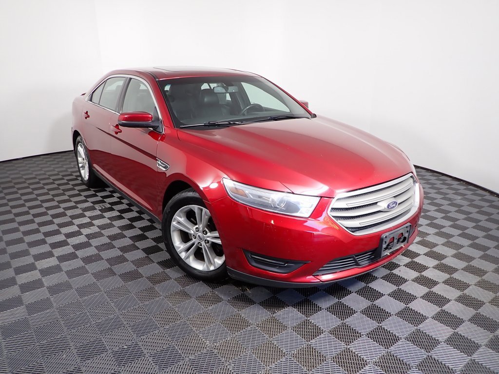 2014 Ford Taurus SEL photo 3