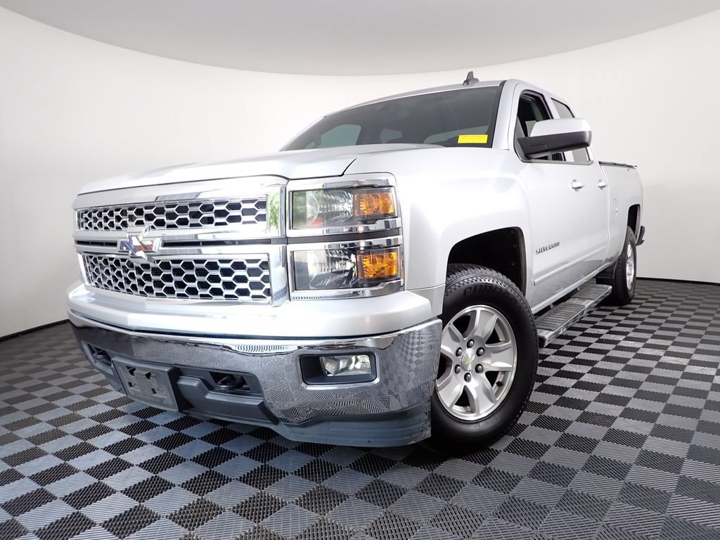 Used 2015 Chevrolet Silverado 1500 LT with VIN 1GCVKREH4FZ409271 for sale in Logan, OH