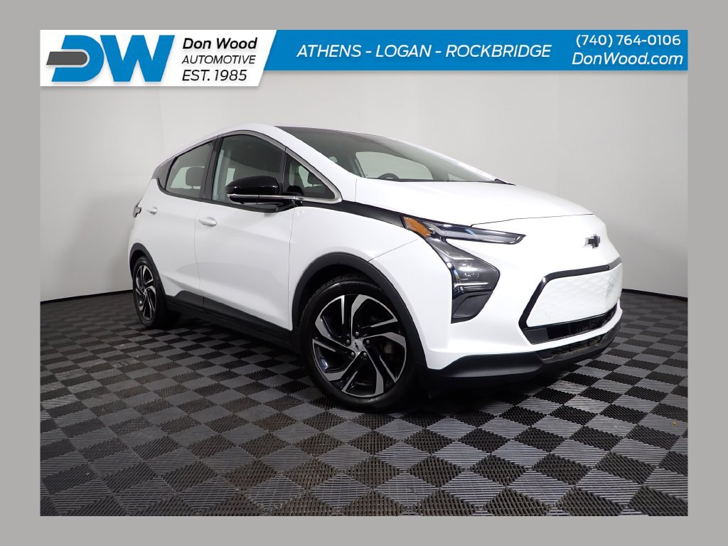 Used 2022 Chevrolet Bolt EV 2LT with VIN 1G1FX6S02N4102110 for sale in Logan, OH