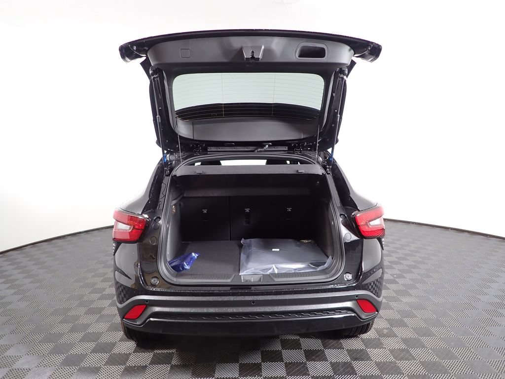 2026 Chevrolet Trax RS - Photo 14