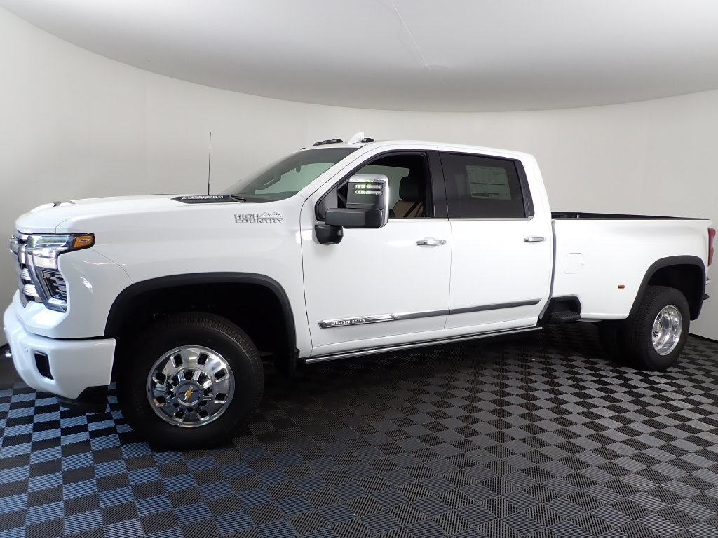 2026 Chevrolet Silverado 3500 HD High Country - Photo 11