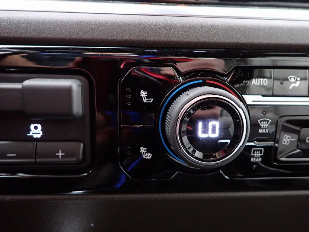 2025 Chevrolet Silverado 1500 LT Trail Boss photo 2