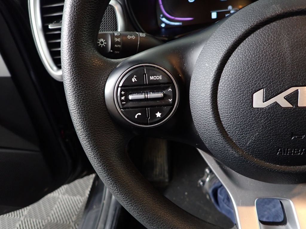 2025 Kia Soul LX - Photo 21