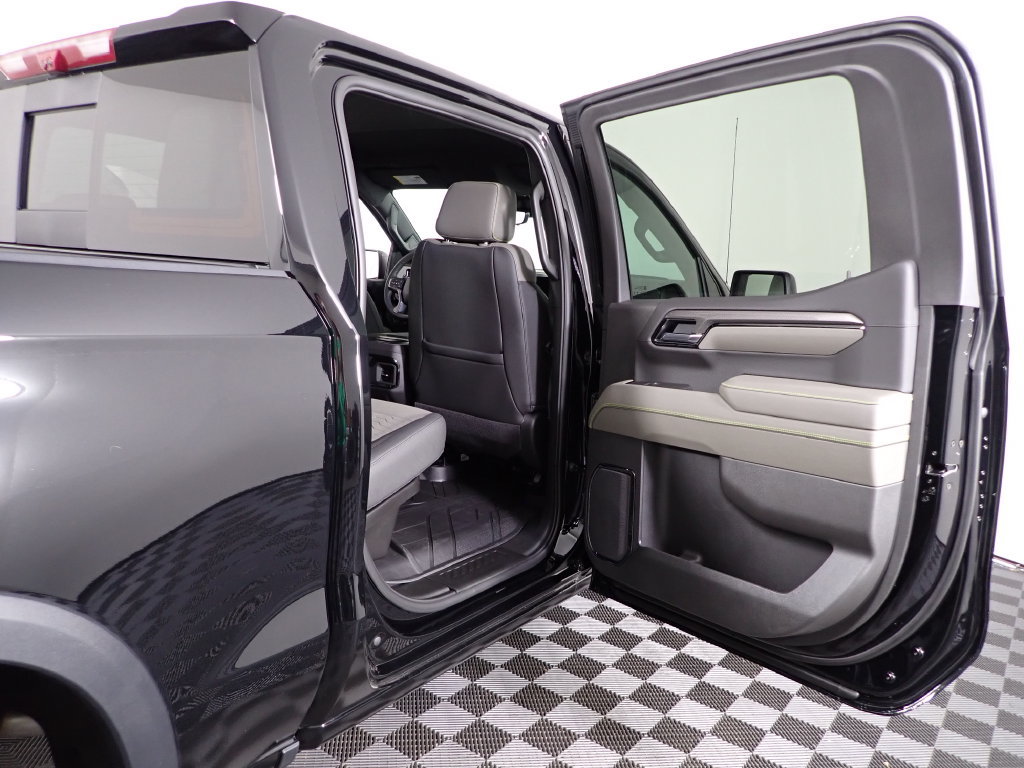 2026 Chevrolet Silverado 1500 ZR2 - Photo 38