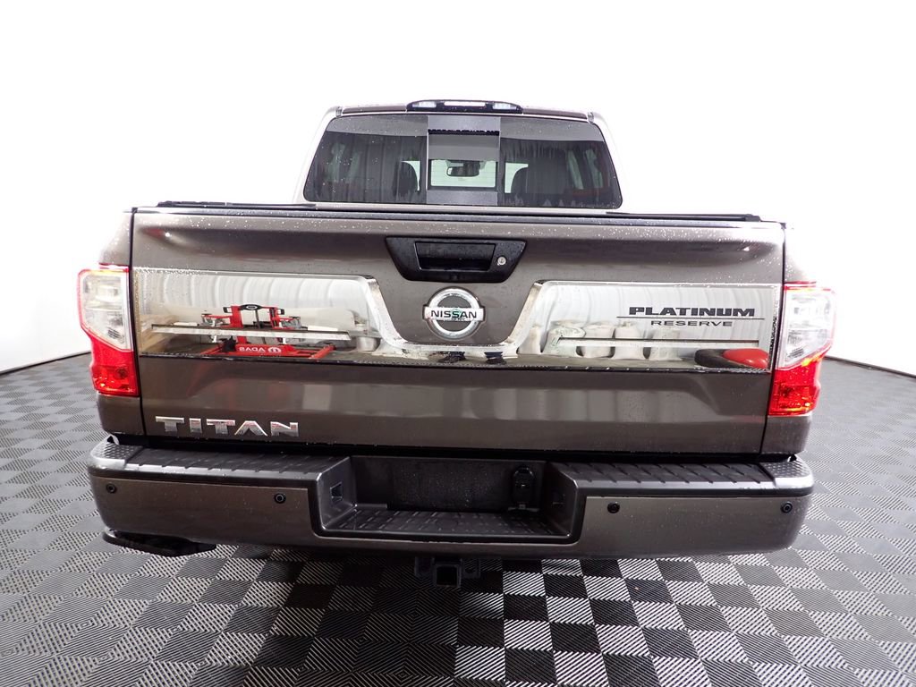 2017 Nissan Titan Platinum Reserve - Photo 15