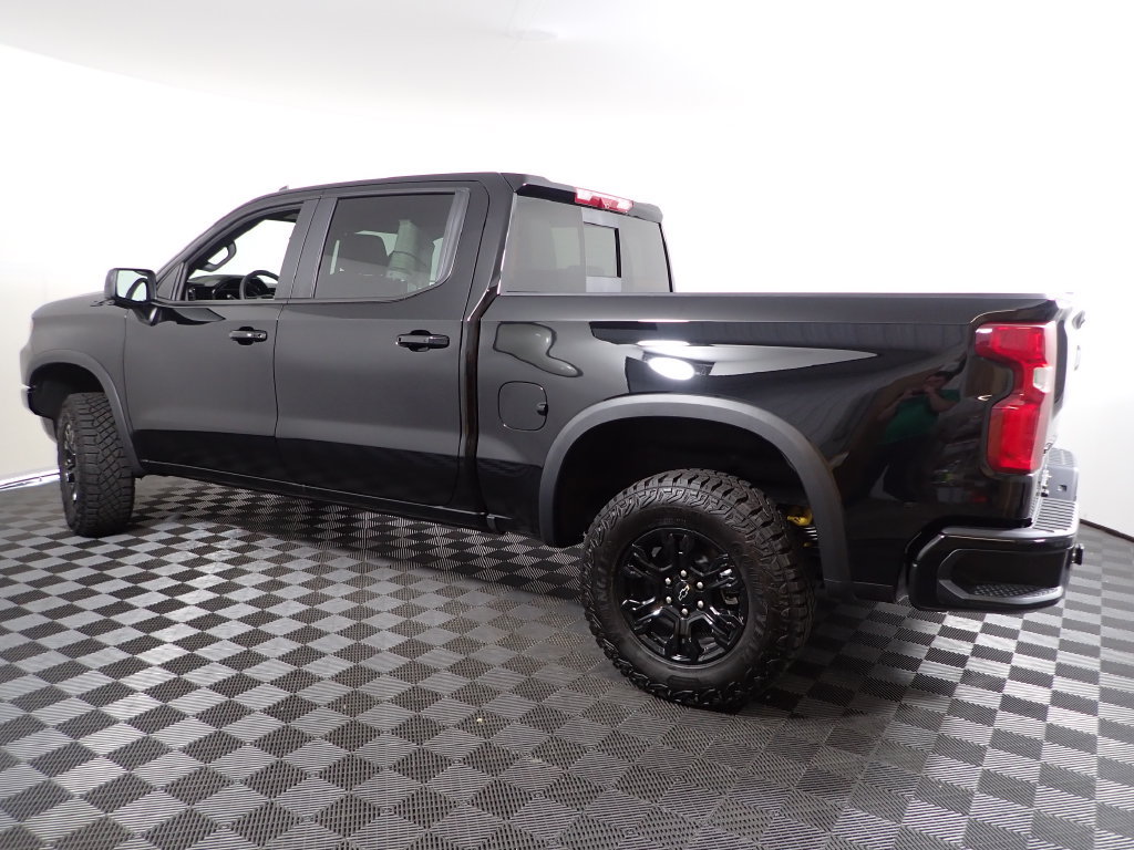 2026 Chevrolet Silverado 1500 ZR2 - Photo 13