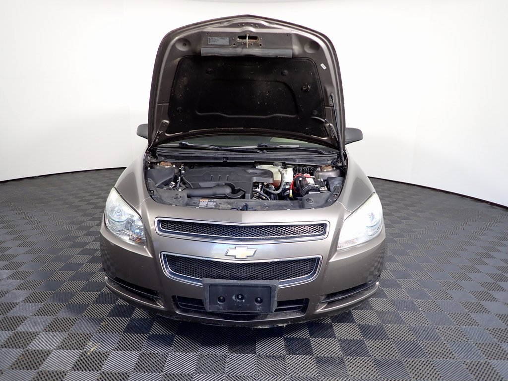 2012 Chevrolet Malibu LS photo 3