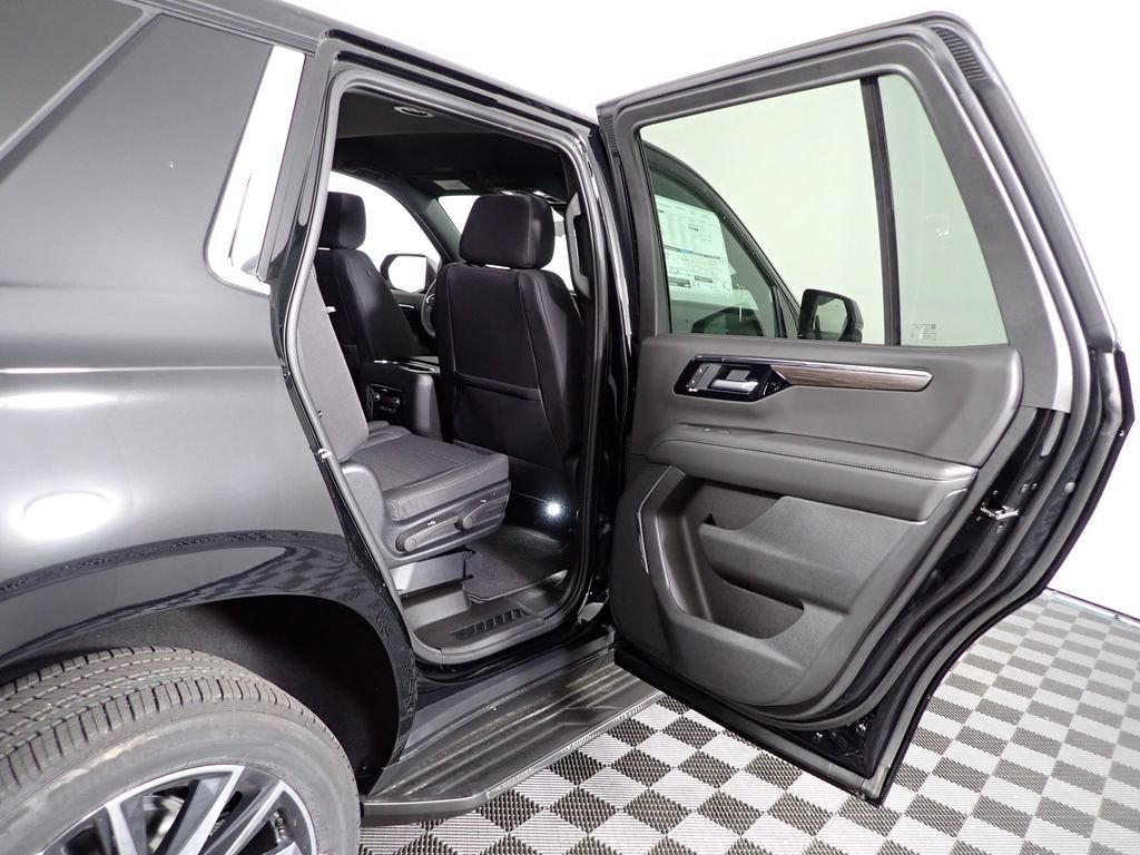 2026 Chevrolet Tahoe LS - Photo 32