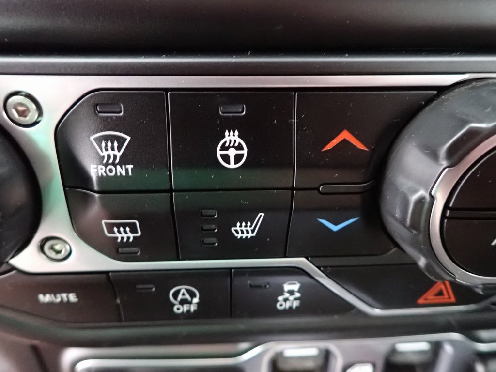 2021 Jeep Wrangler Unlimited High Altitude photo 2