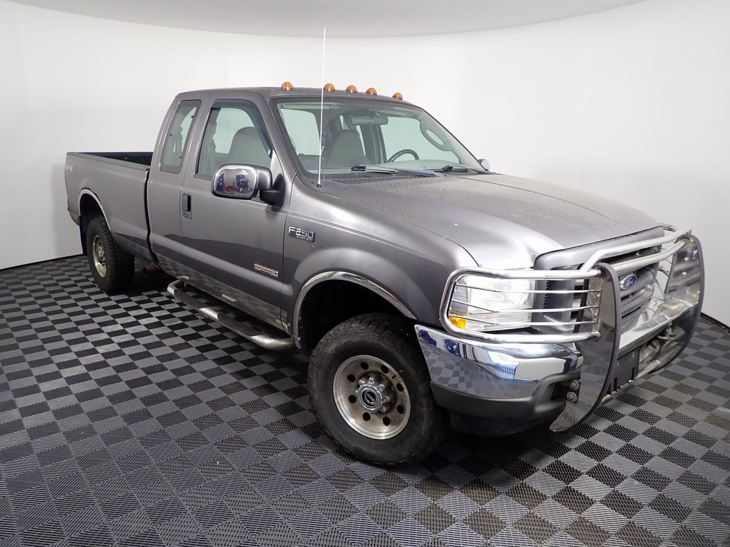 2004 Ford F-250 XL photo 3