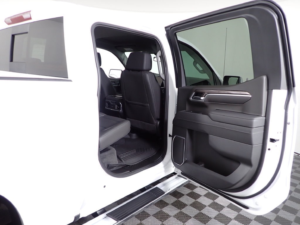 2026 Chevrolet Silverado 1500 LTZ - Photo 31