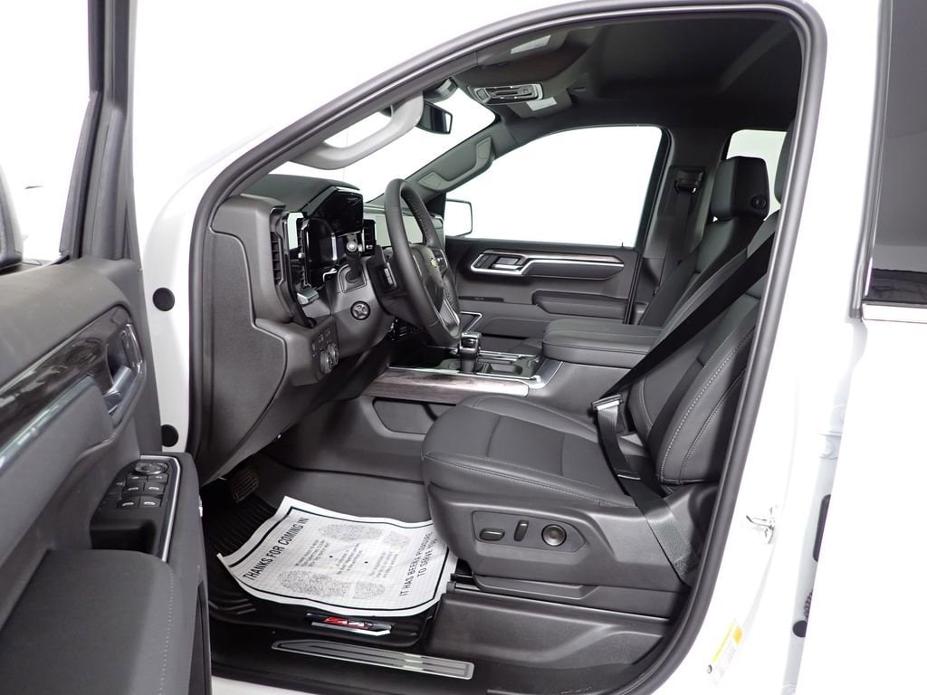 2026 Chevrolet Silverado 1500 LTZ - Photo 22