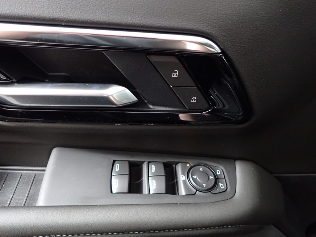 2026 Chevrolet Tahoe LS - Photo 18