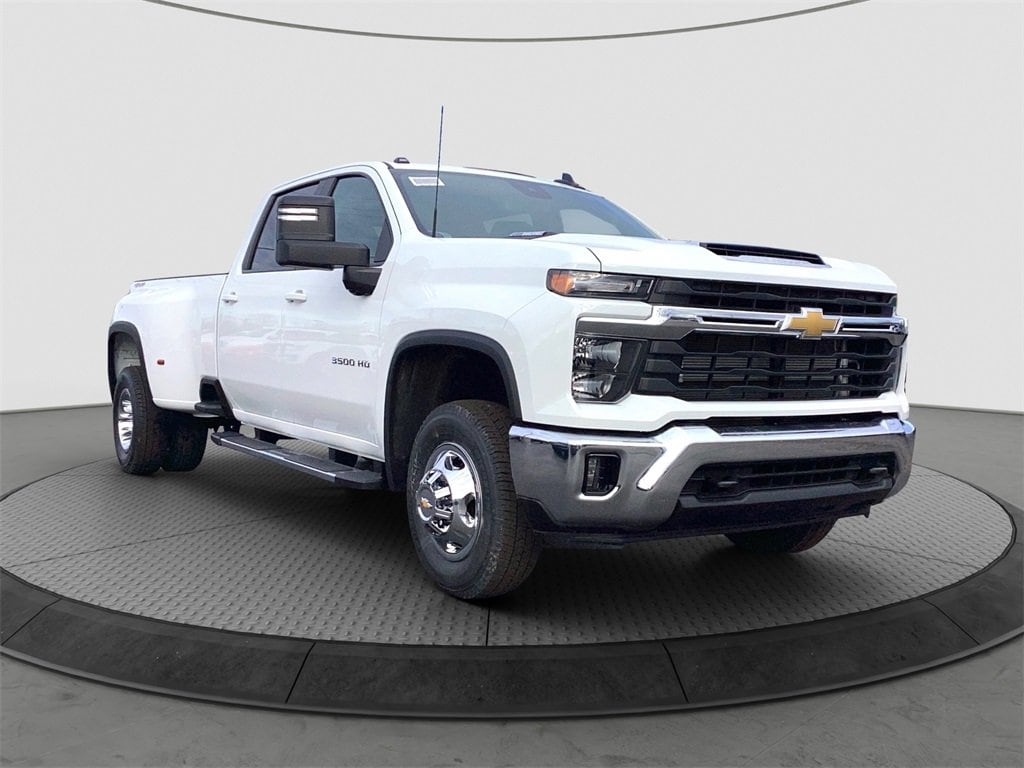 2026 Chevrolet Silverado 3500HD LT's photo