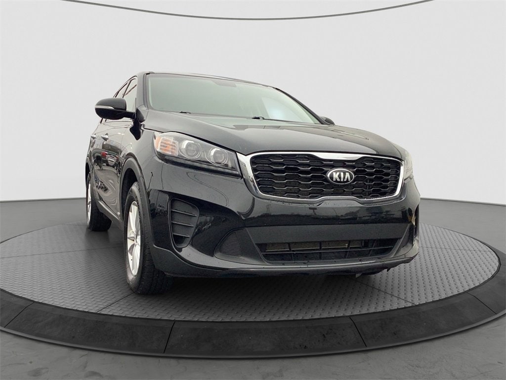 2020 Kia Sorento LX's photo