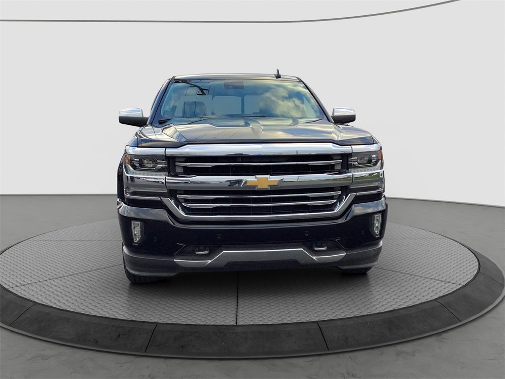 2017 Chevrolet Silverado 1500 High Country photo 2