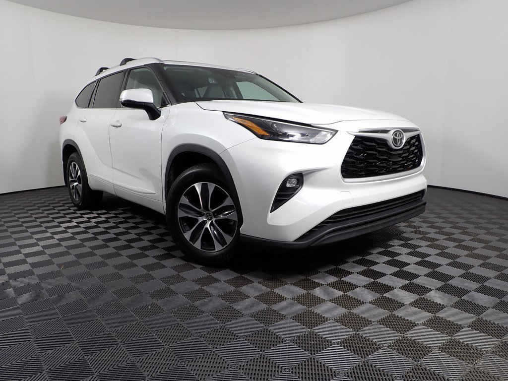 2022 Toyota Highlander SUV 