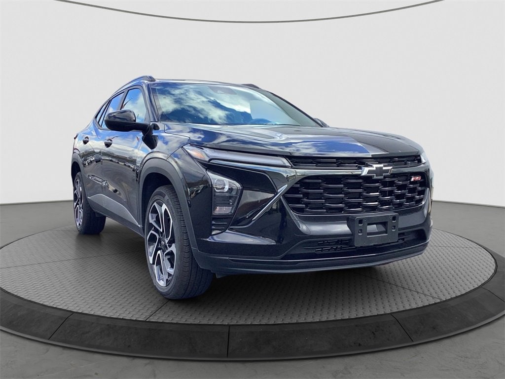 2025 Chevrolet Trax RS's photo
