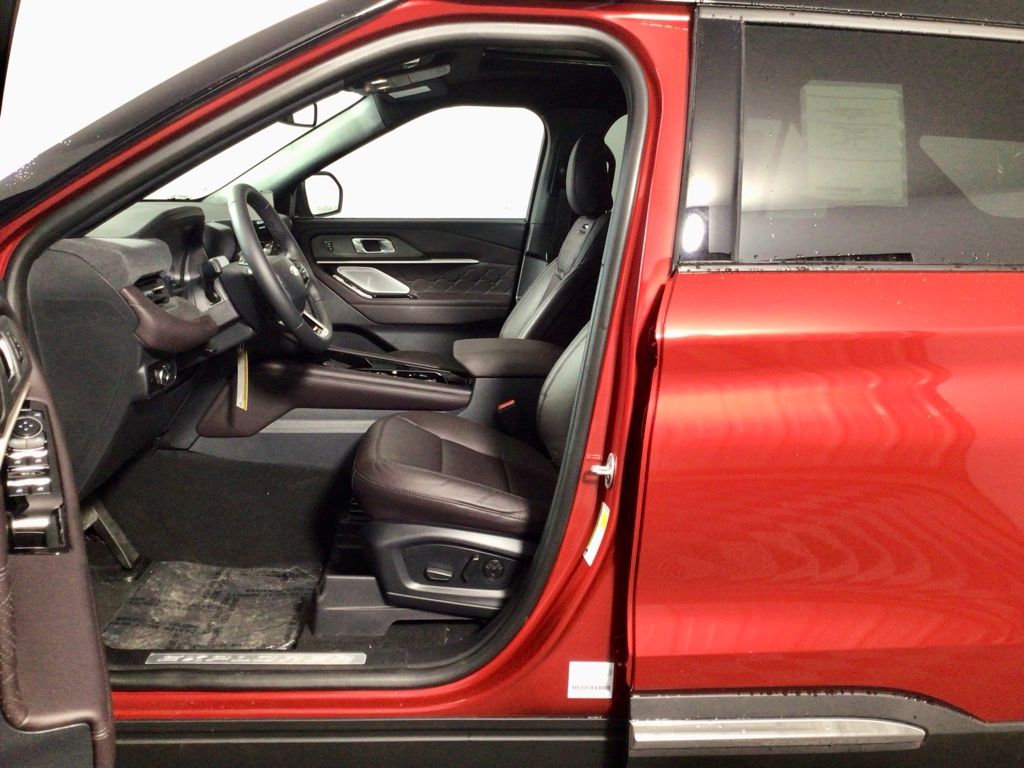 2026 Ford Explorer Platinum - Photo 20