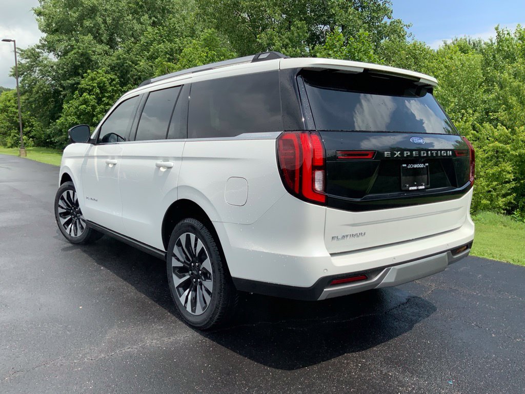 2025 Ford Expedition Platinum - Photo 8