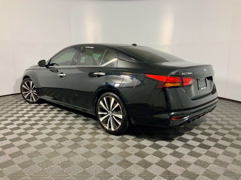 2019 Nissan Altima Platinum - Photo 13