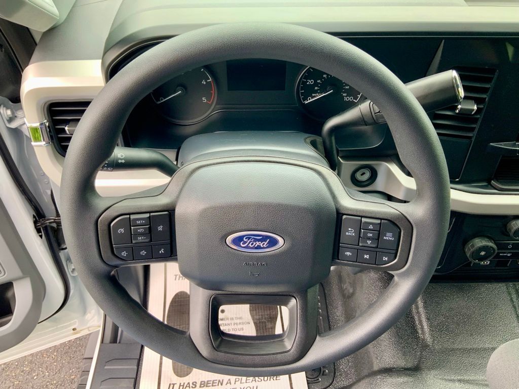 2026 Ford F-350 Super Duty XL - Photo 12