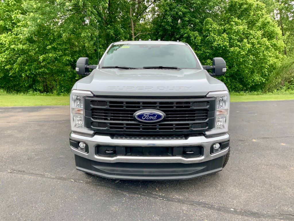 2026 Ford F-350 Super Duty XL - Photo 4