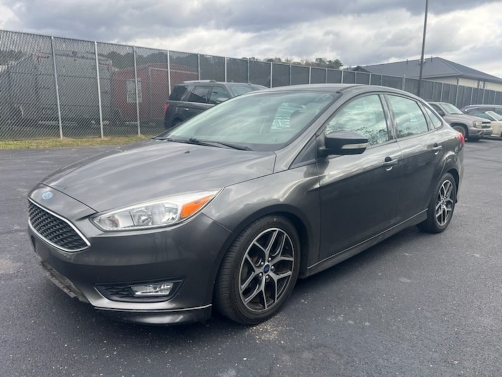 Used 2016 Ford Focus SE Sedan