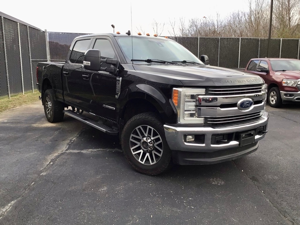 2019 Ford F-250 Super Duty Lariat's photo