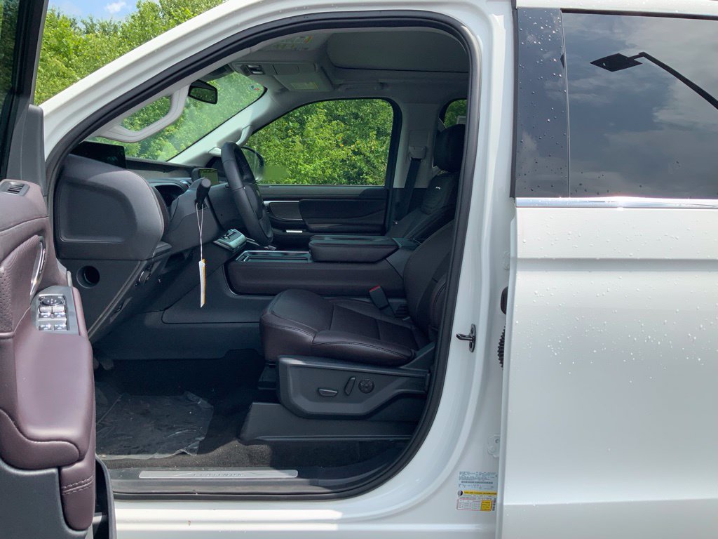 2025 Ford Expedition Platinum - Photo 14