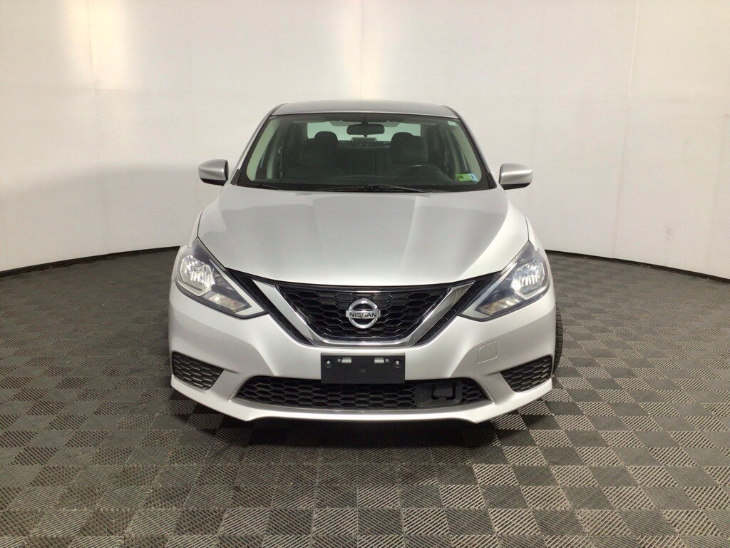 2018 Nissan Sentra SV photo 4