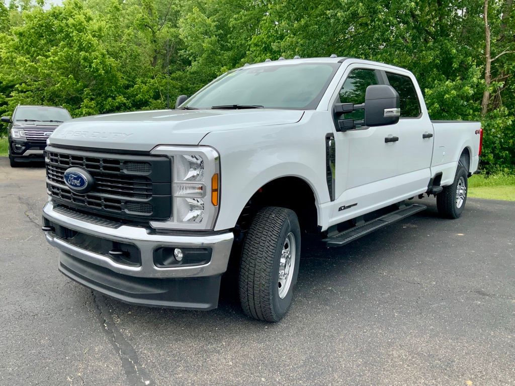 2026 Ford F-350 Super Duty XL - Photo 5