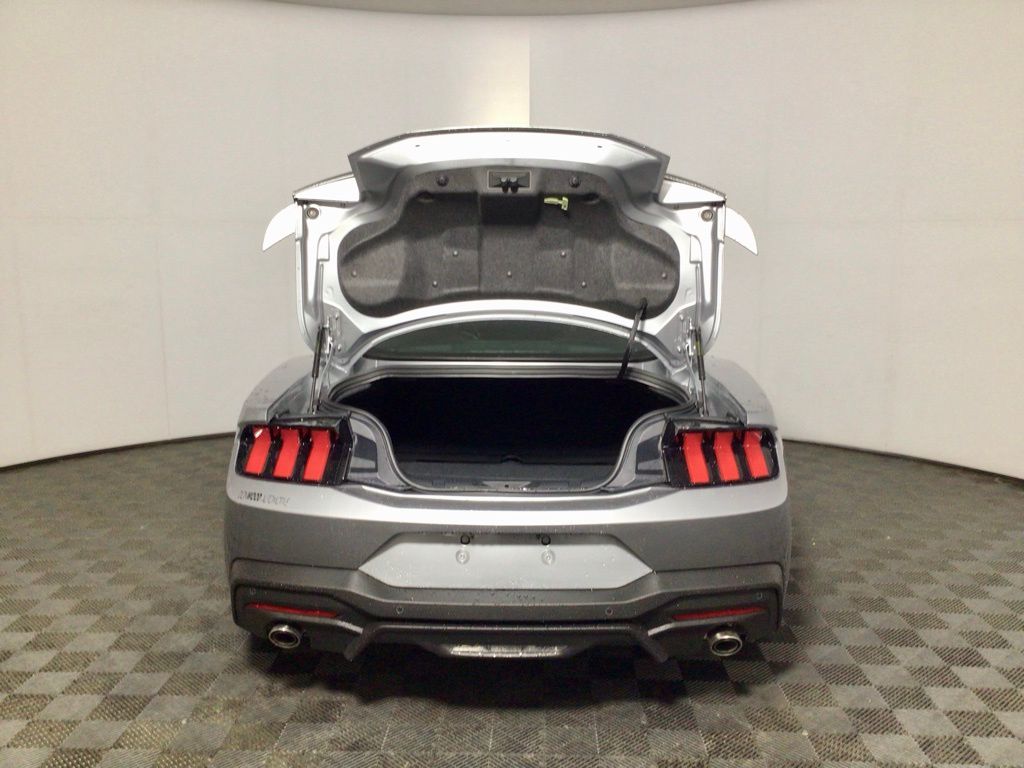 2026 Ford Mustang EcoBoost Premium Fastback - Photo 15