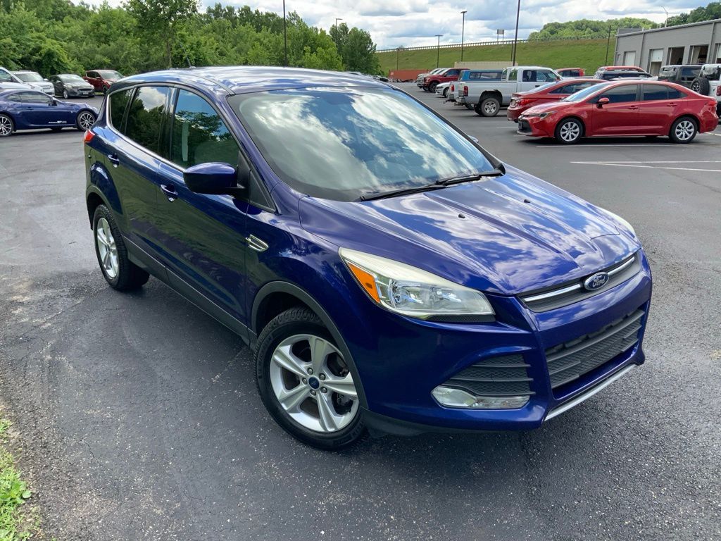 Used 2016 Ford Escape SE with VIN 1FMCU0GX3GUA08502 for sale in Athens, OH