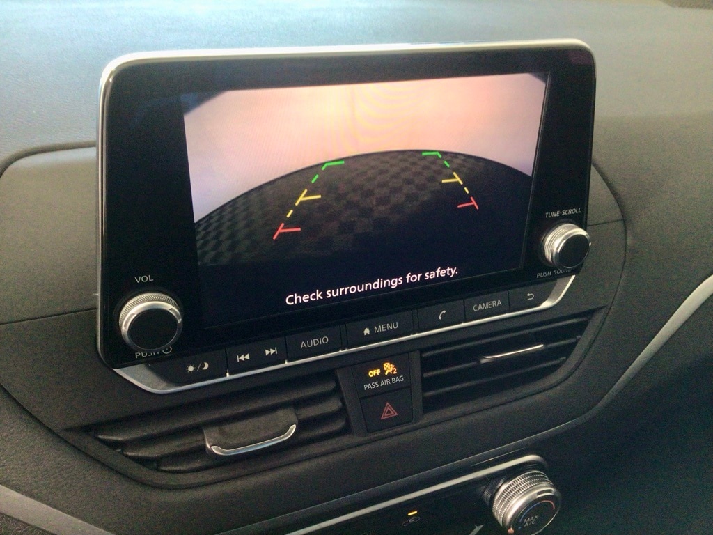 Used 2022 Nissan Altima 2.5 SV Sedan