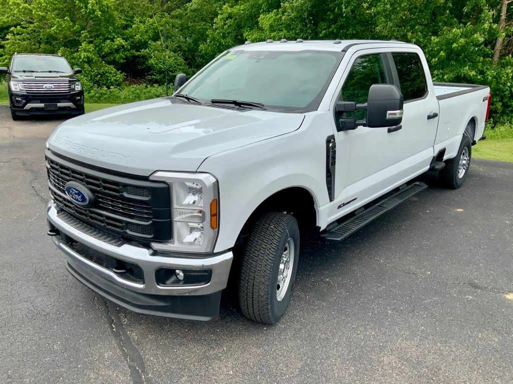 2026 Ford F-350 Super Duty XL - Photo 6