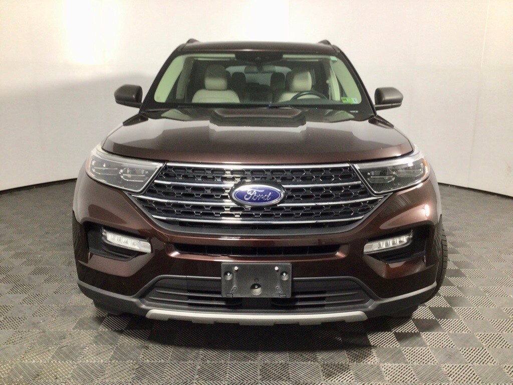 2020 Ford Explorer XLT photo 2