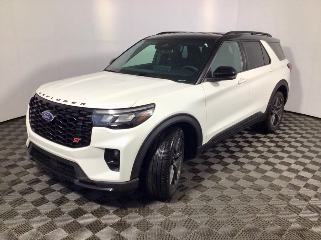 2026 Ford Explorer ST - Photo 11