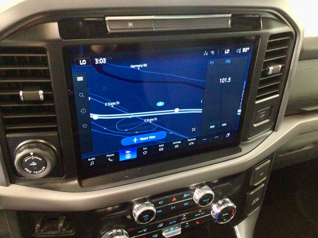 2025 Ford F-150 XLT photo 3