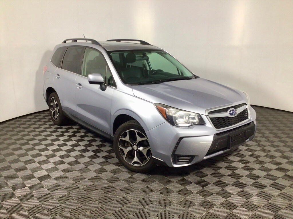 2014 Subaru Forester 2.0XT Premium photo 4