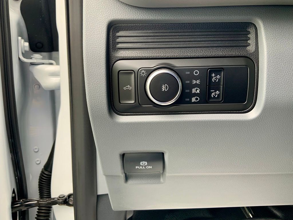 2026 Ford F-350 Super Duty XL - Photo 11